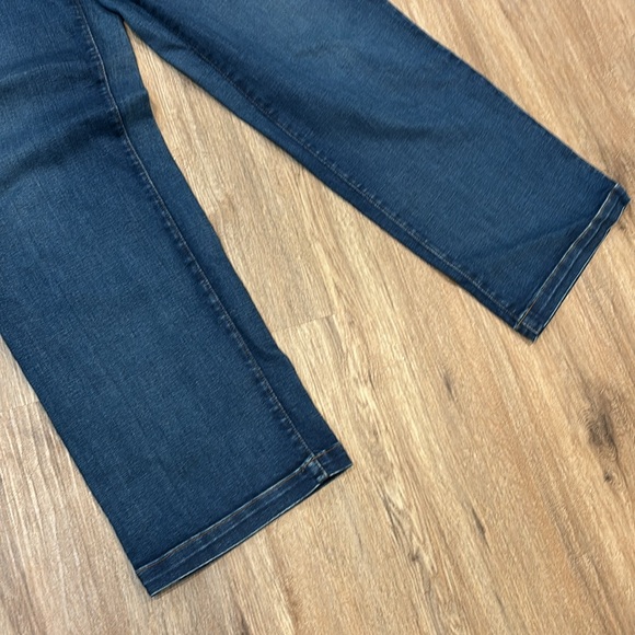 Wide Leg Jeans - Picture 3 of 5